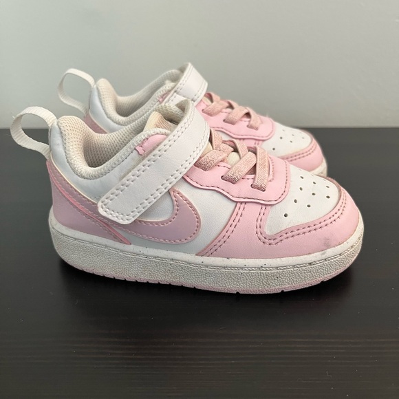 Toddler Girls Nike Court Athletic No-tie Lace Sneakers in in Pink and White - Picture 4 of 8